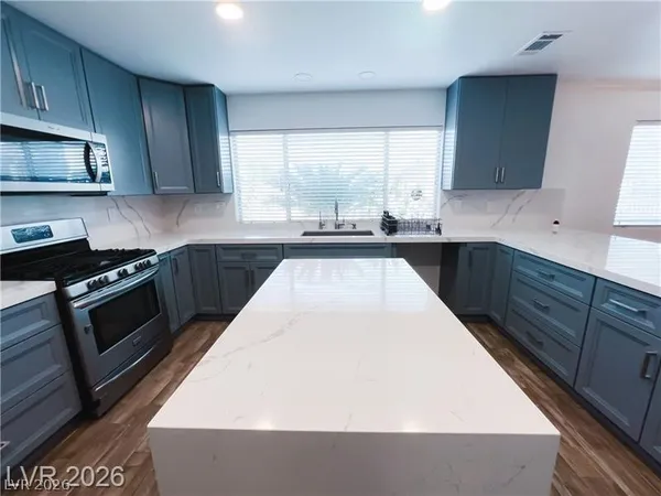 $2,964 | 1460 Covelo Court, Las Vegas, NV 89146