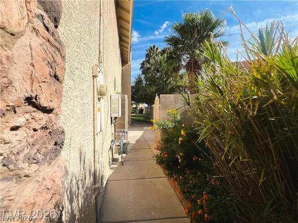 $2,964 | 1460 Covelo Court, Las Vegas, NV 89146