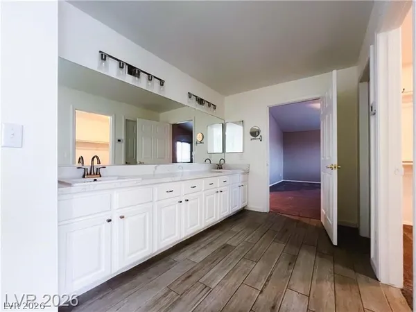 $2,964 | 1460 Covelo Court, Las Vegas, NV 89146