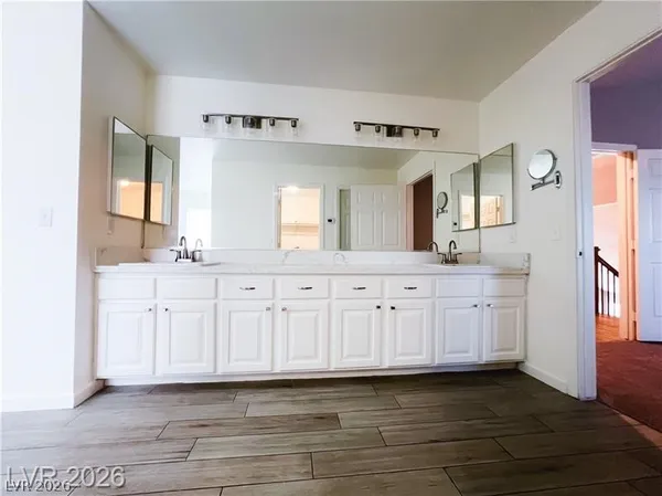 $2,964 | 1460 Covelo Court, Las Vegas, NV 89146