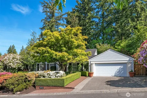 $2,998,000 | 8914 Southeast 56th Street, Mercer Island, WA 98040