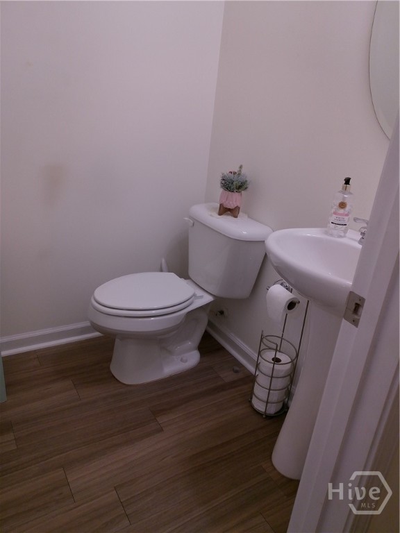 351 Southwilde Way Pooler, GA 31322 - Photo 11 of 28 Fisrt floor Powder Room