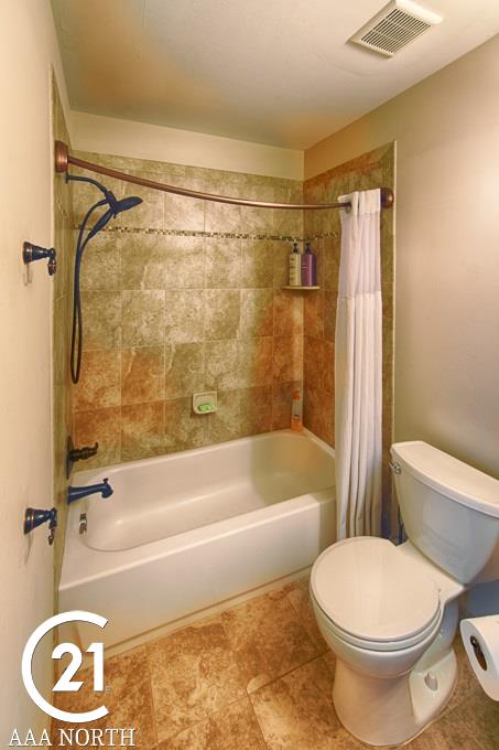 1388 Crescent Lane Rochester, MI 48306 - Photo 17 of 30