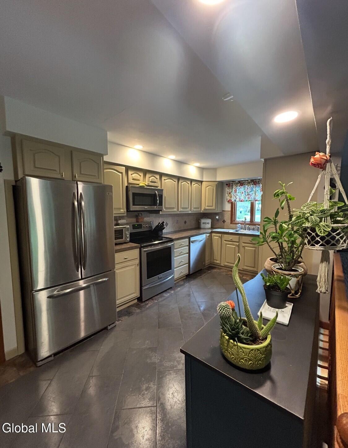 104 Haughney Road Troy, NY 12182 - Photo 11 of 49 Screenshot 2026-01-15 at 2 35 11 PM