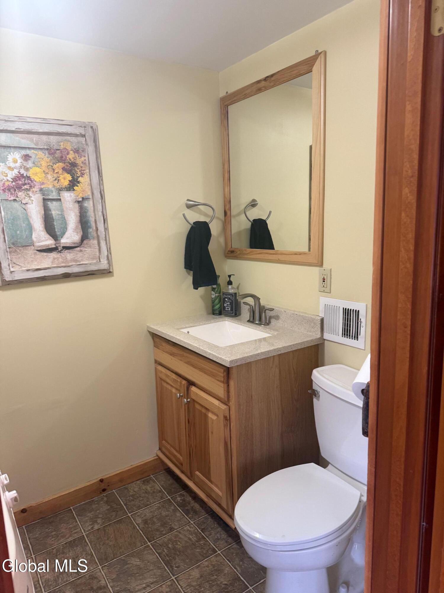 104 Haughney Road Troy, NY 12182 - Photo 19 of 49 IMG_3311