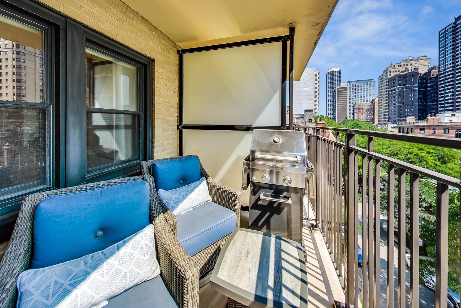 1350 North Astor Street, Unit 8B Chicago, IL 60610 - Photo 21 of 27 a view of balcony with furniture