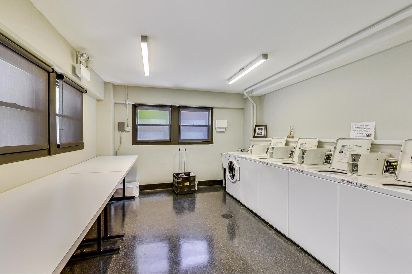 1350 North Astor Street, Unit 8B Chicago, IL 60610 - Photo 25 of 27