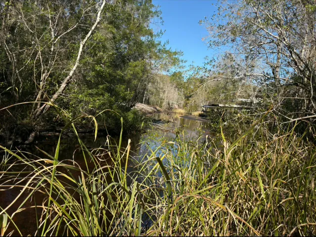 $79,000 | 140 Stencel Drive, Vernon, FL 32462