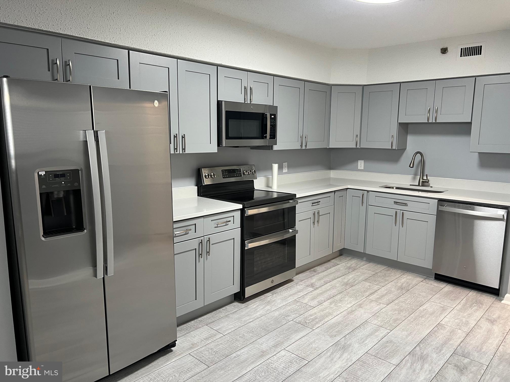 5501 Seminary Road, Unit 1809S Falls Church, VA 22041 - Photo 13 of 28 Gallery Image 13