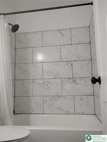 $258,900 | 805 North Oswego Street, Allentown, PA 18109