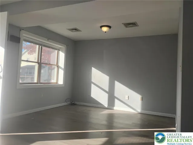 $258,900 | 805 North Oswego Street, Allentown, PA 18109