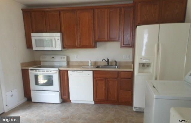 811 Fireside Road York, PA 17404 - Photo 5 of 10