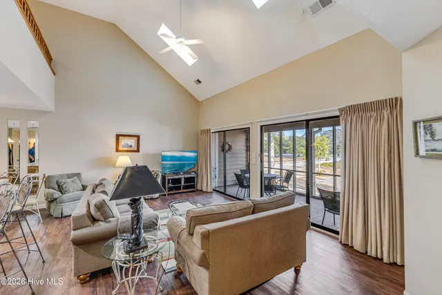 $424,900 | 260 Clubhouse Road, Unit 11B, Sunset Beach, NC 28468