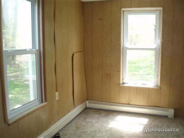 7529 Shea Road Fair Haven, MI 48023 - Photo 12 of 30 31146665-11.JPG