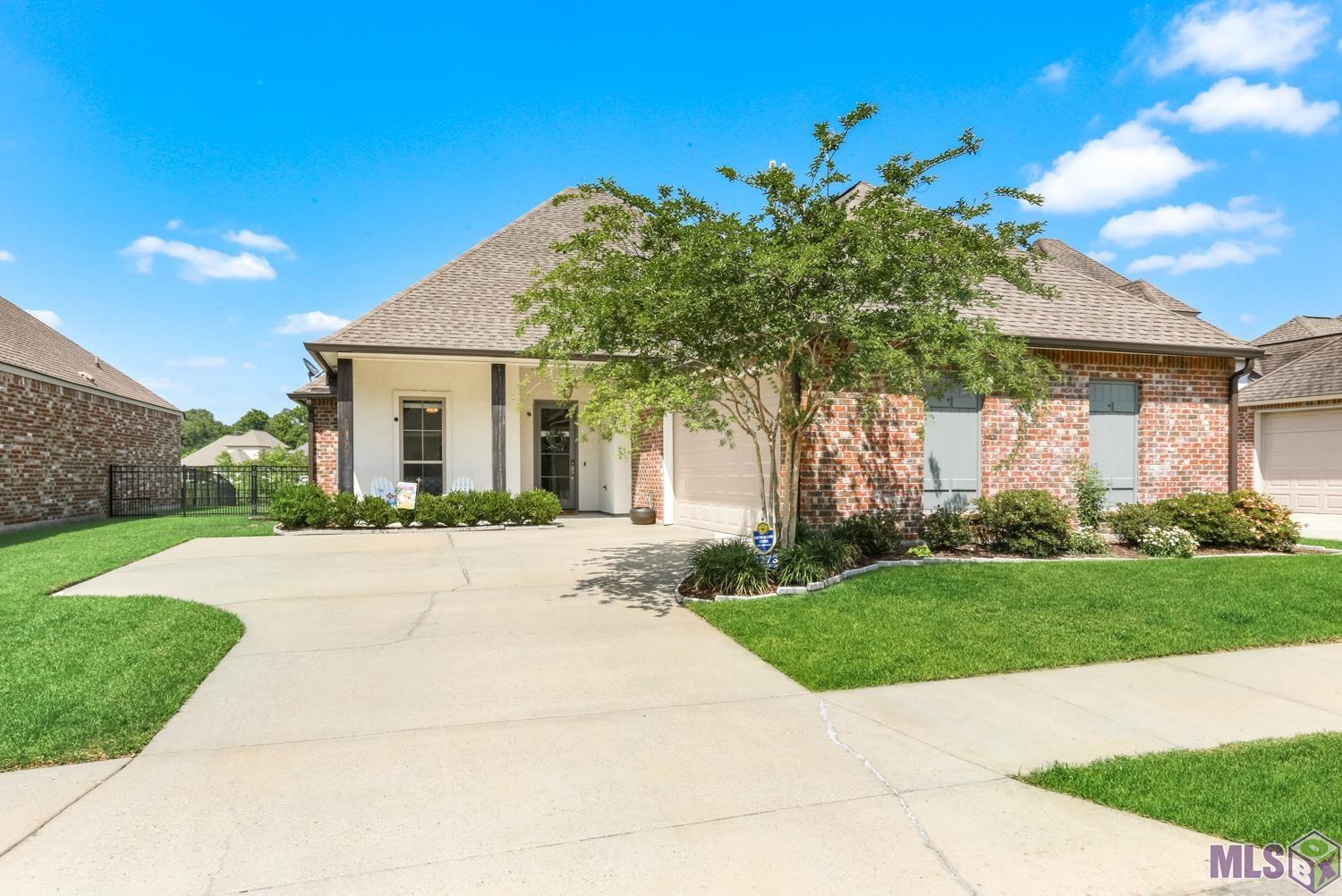 8273 Seville Court Baton Rouge, LA 70820 - Photo 1 of 20 Welcome to 8273 Seville Ct