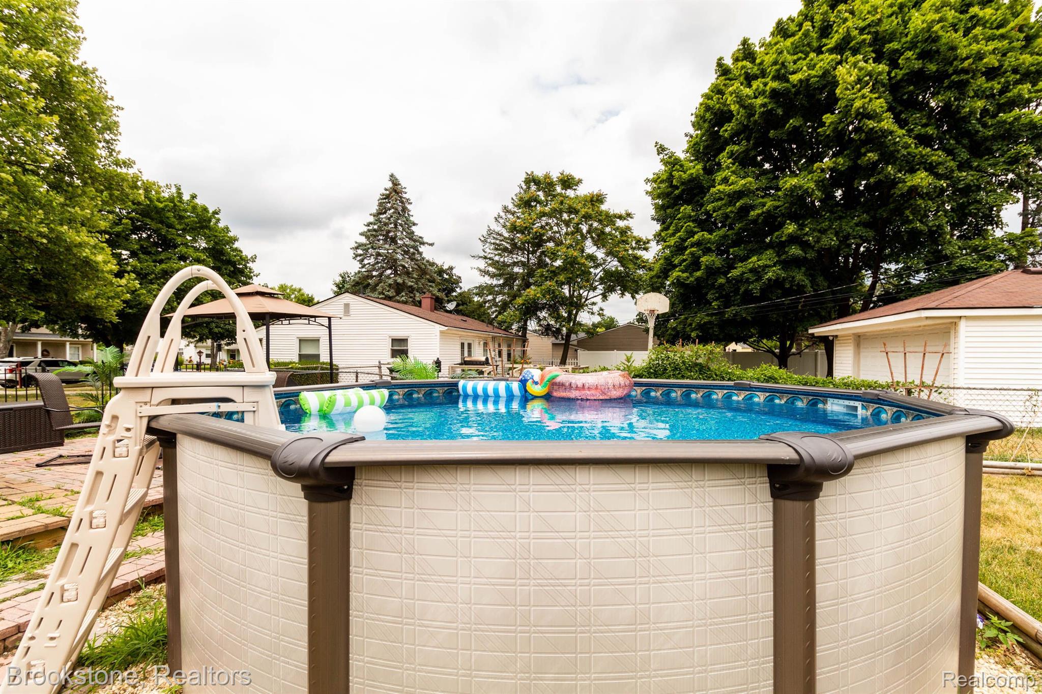 3263 Avon Manor Road Rochester, MI 48307 - Photo 28 of 33 Gallery Image 28