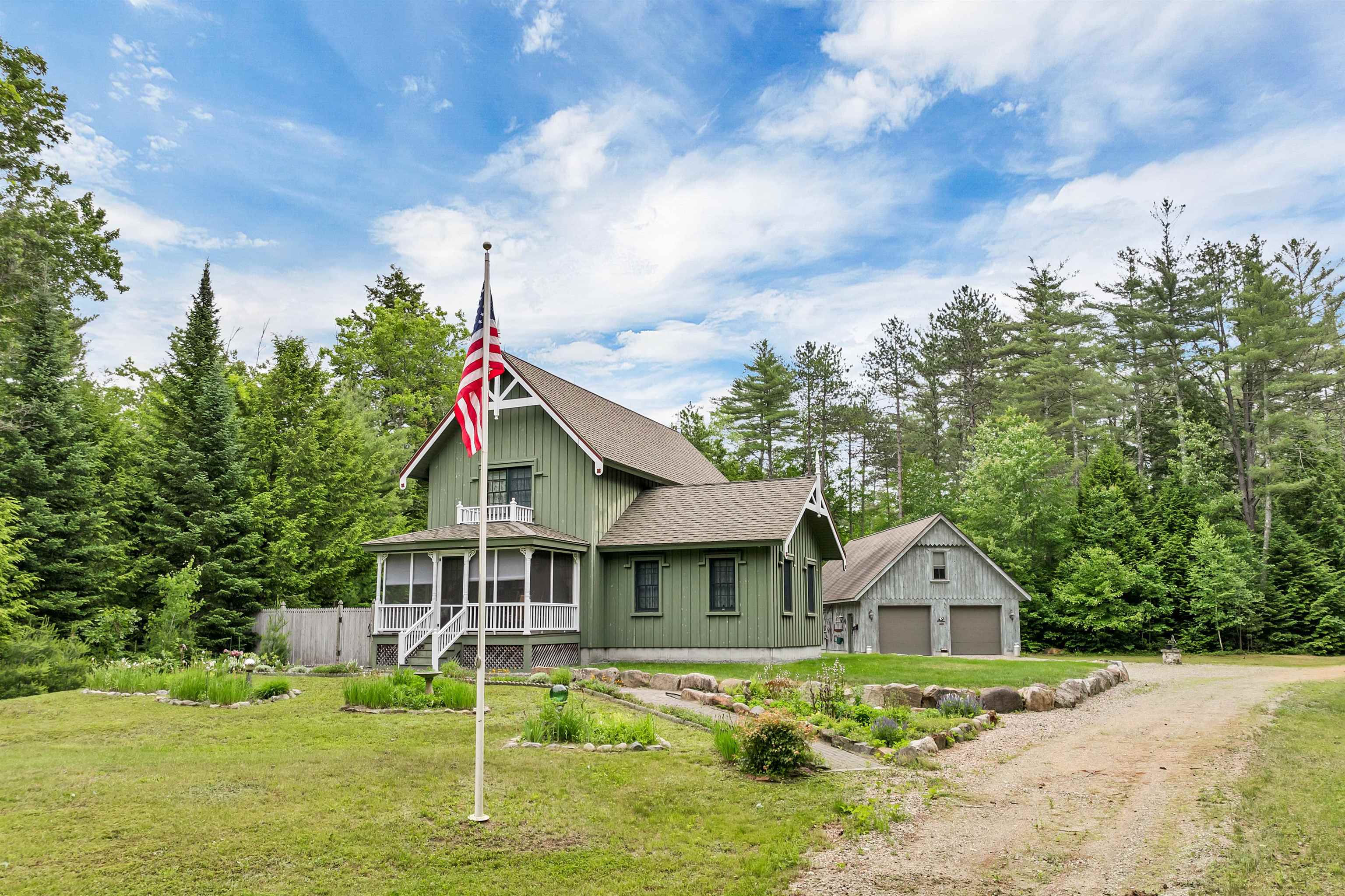 185 Huntress Bridge Road Effingham, NH 03882 - Photo 1 of 48