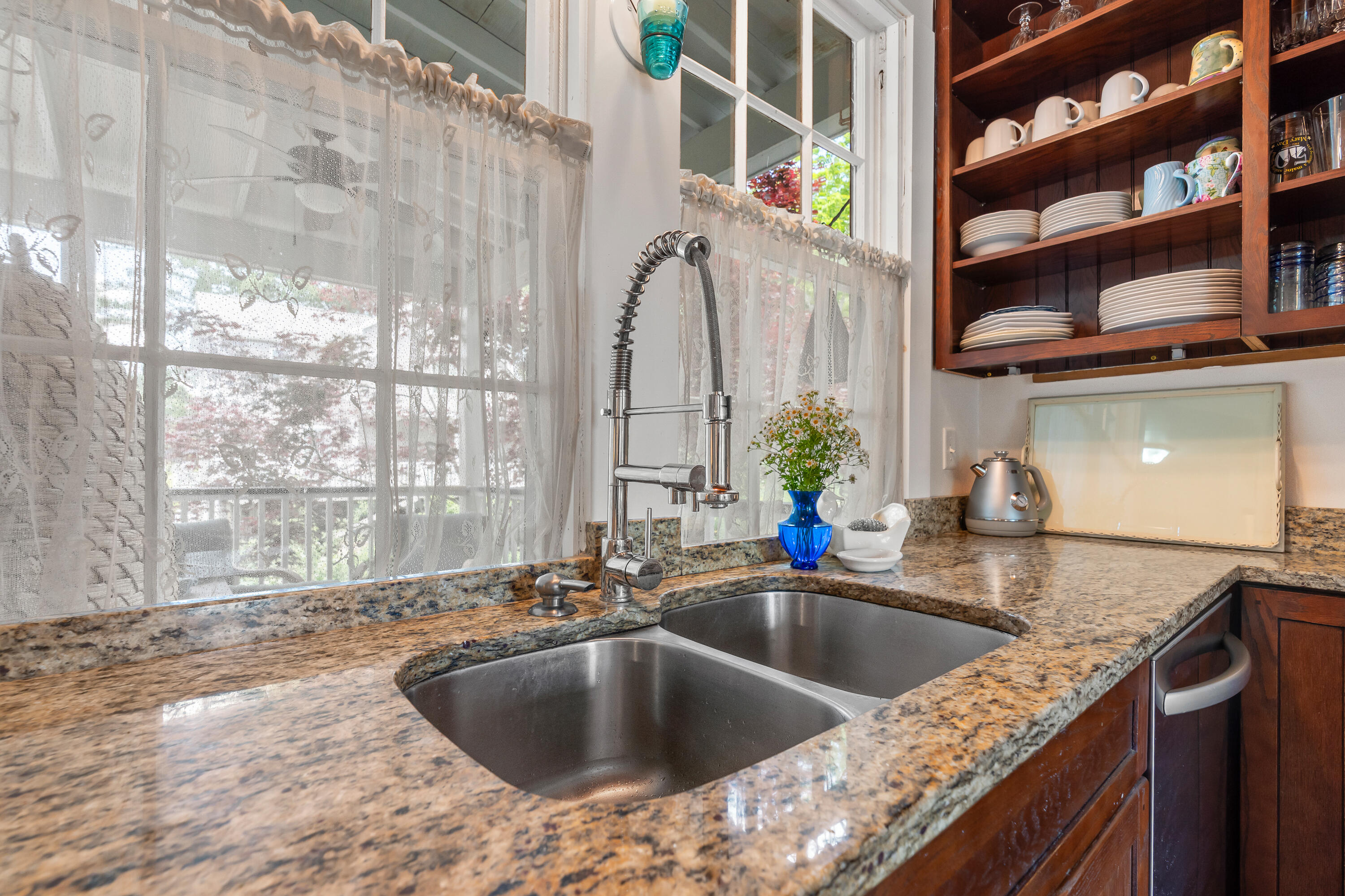 4 Meadow Cove Road Boothbay, ME 04544 - Photo 11 of 59 11