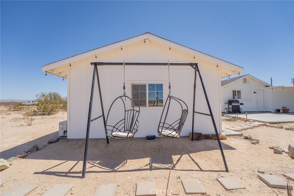 290 Bluegrass Road Twentynine Palms, CA 92277 - Photo 32 of 40