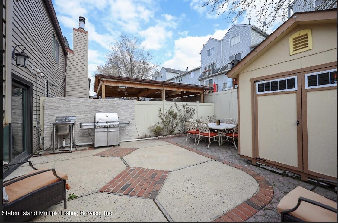 3 Stack Drive Staten Island, NY 10312 - Photo 9 of 11 AA89424B-E5CE-4777-8A7F-B21CFAD8CB08