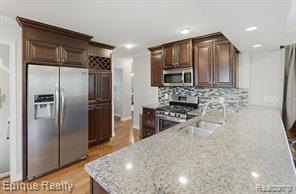 3402 Normandy Road Royal Oak, MI 48073 - Photo 4 of 32