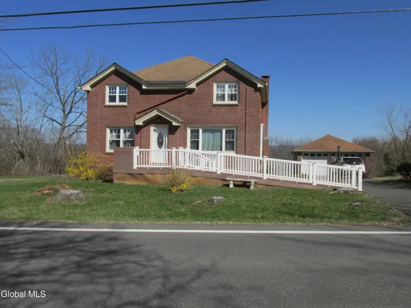 $329,000 | 2236 Highway 385, Coxsackie, NY 12015
