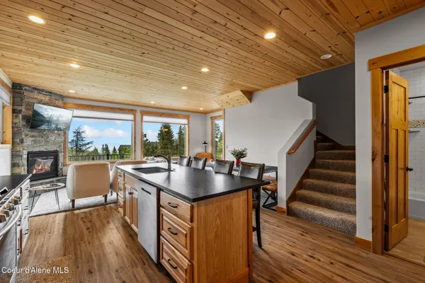 $1,190,000 | 21 Harrison Lane, Sandpoint, ID 83864