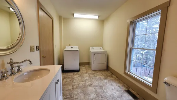 $199,000 | 95 Autumn Street, Newport, VT 05855