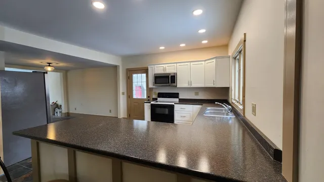 $205,000 | 95 Autumn Street, Newport, VT 05855