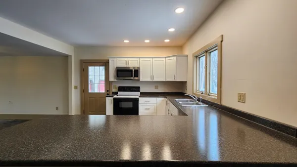 $199,000 | 95 Autumn Street, Newport, VT 05855