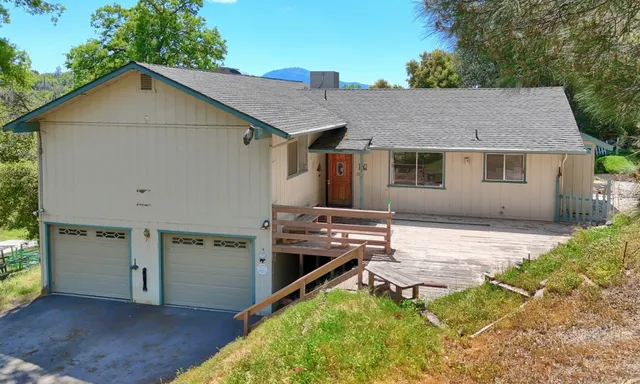 $494,700 | 42275 Buckeye Road, Oakhurst, CA 93644