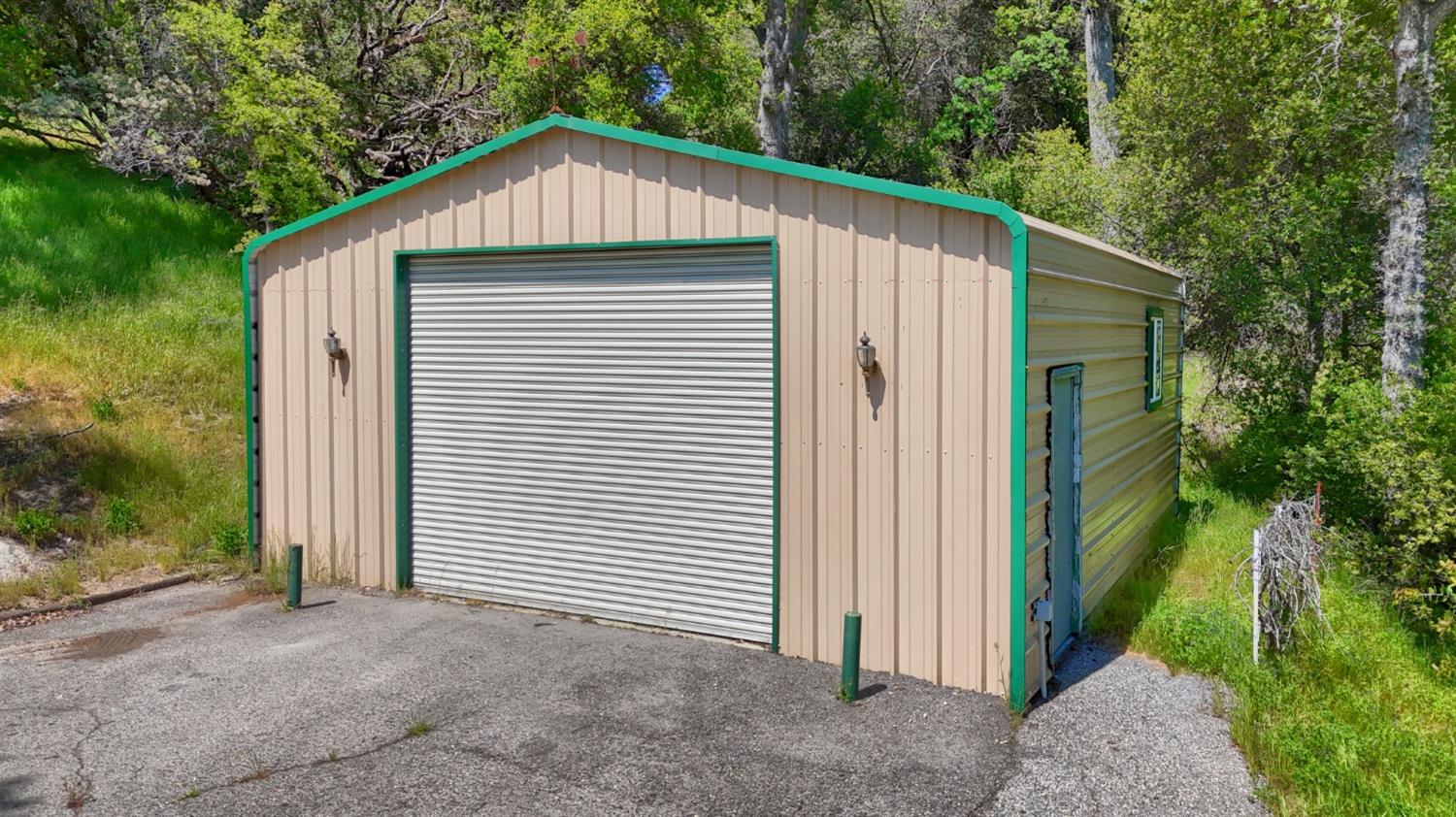 42275 Buckeye Road Oakhurst, CA 93644 - Photo 32 of 53