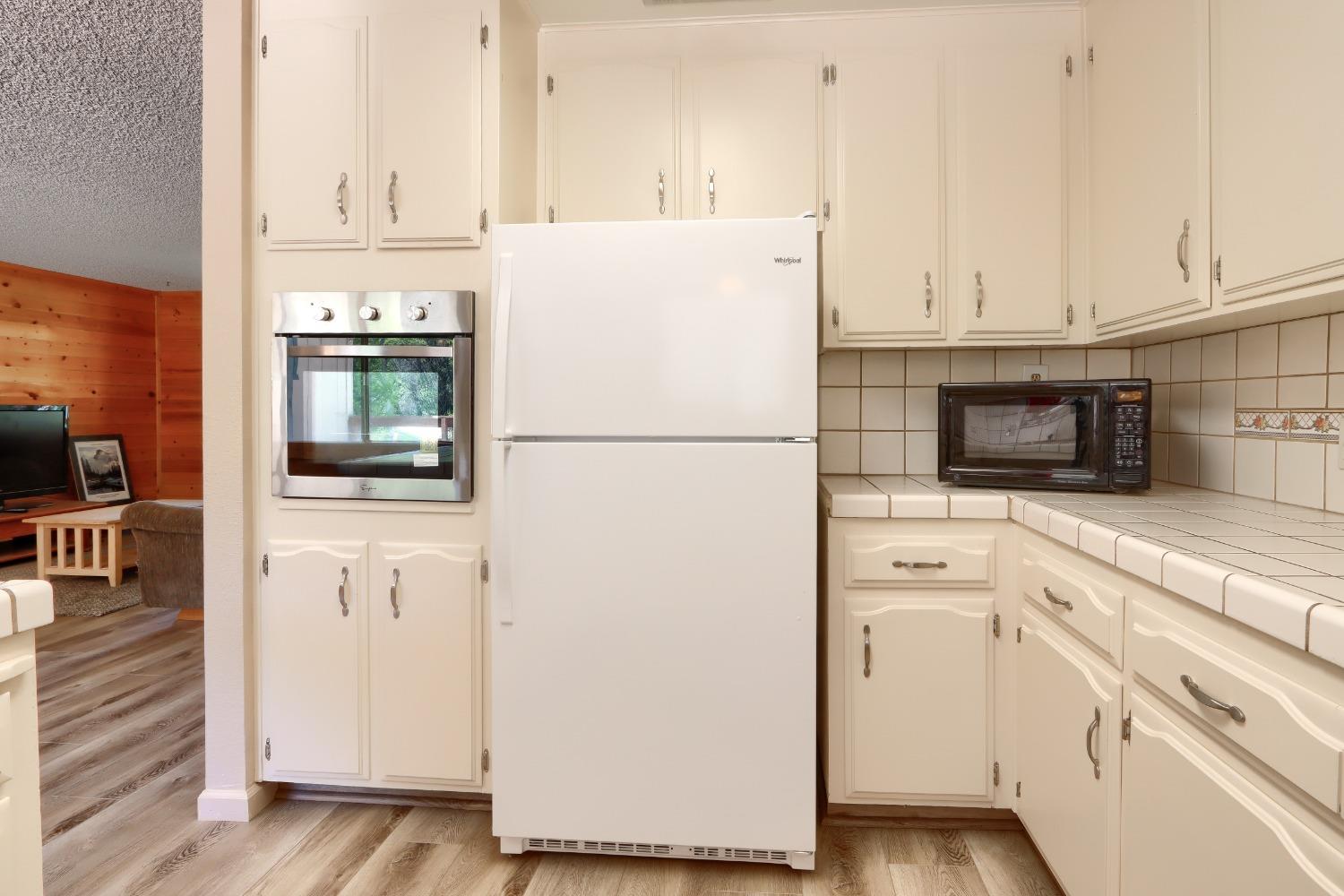 42275 Buckeye Road Oakhurst, CA 93644 - Photo 9 of 53