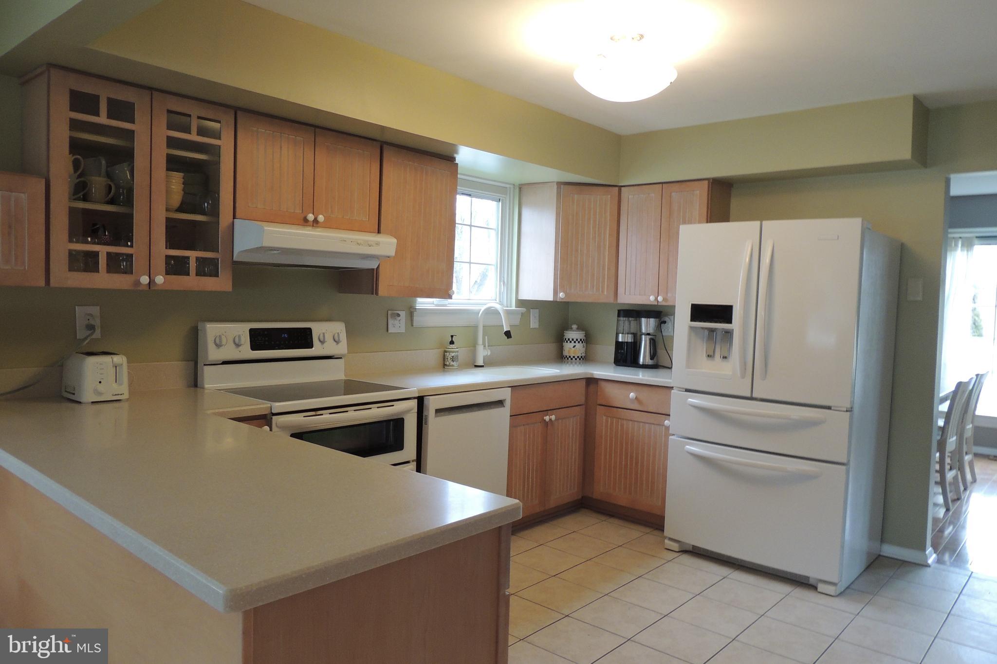 74 Freedom Road Sewell, NJ 08080 - Photo 10 of 46 Updated Kitchen
