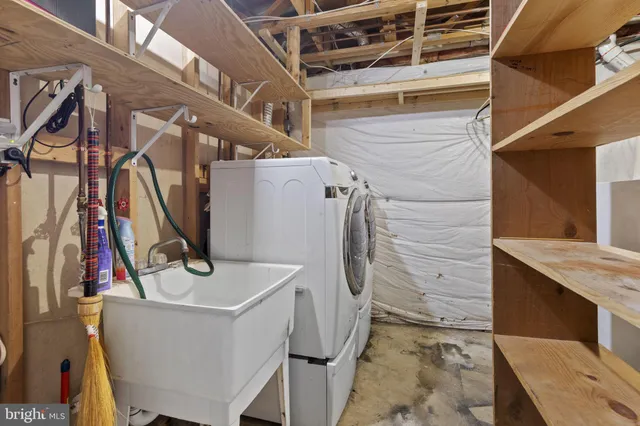 a view of an indoor basketball court