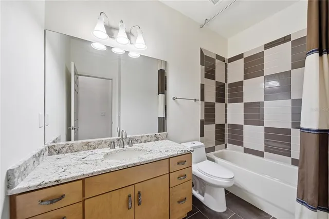 $4,500 | 19238 Climbing Aster Drive, Tampa, FL 33647