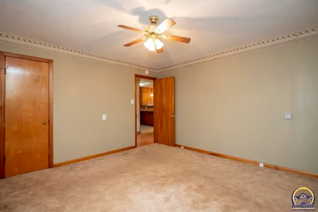 $189,000 | 611 Pearl Street, Rossville, KS 66533