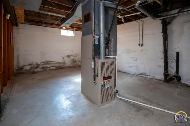 $189,000 | 611 Pearl Street, Rossville, KS 66533