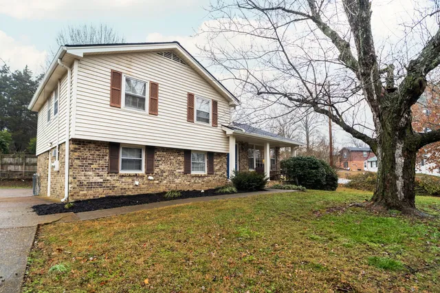 a front view of house with yard