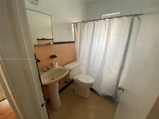 $1,975 | West Flagler, Miami, FL 33135