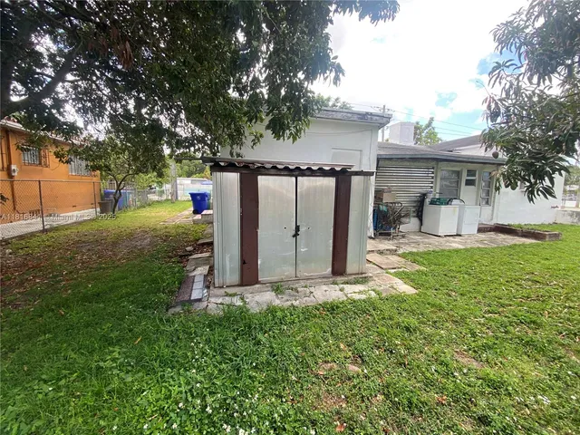 $1,975 | West Flagler, Miami, FL 33135