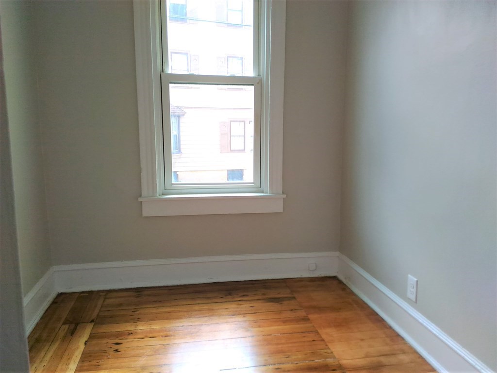 588-594 South Main Street Fall River, MA 02721 - Photo 8 of 38 Gallery Image 8
