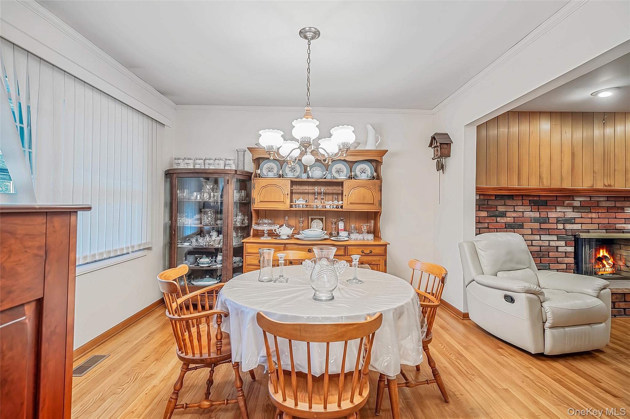 554 Wheeler Road Hauppauge, NY 11788 - Photo 9 of 37 Gallery Image 9