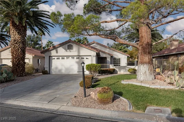 $2,045 | 4929 Signal Drive, Las Vegas, NV 89130
