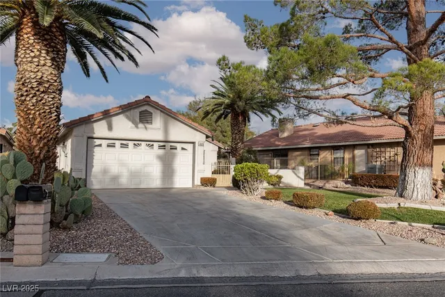 $2,045 | 4929 Signal Drive, Las Vegas, NV 89130