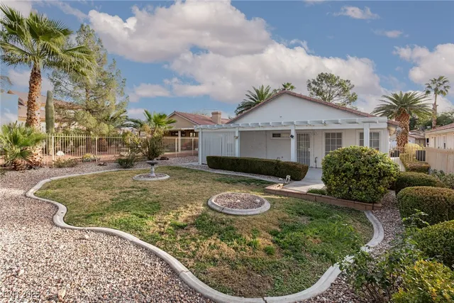 $2,045 | 4929 Signal Drive, Las Vegas, NV 89130