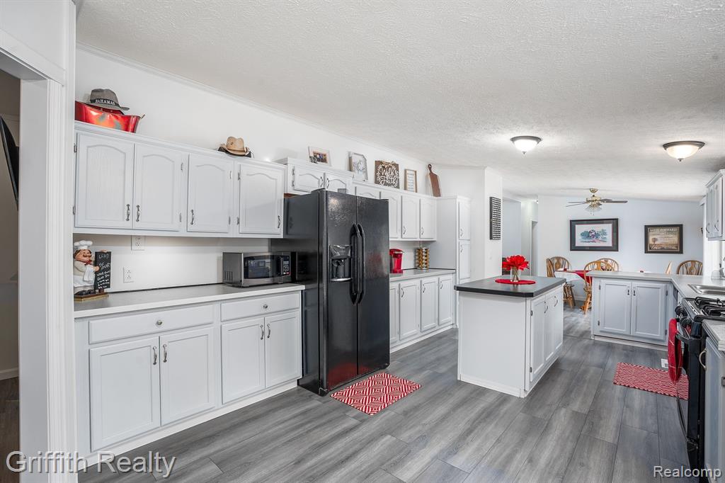 1250 West Cohoctah Road Howell, MI 48855 - Photo 6 of 35