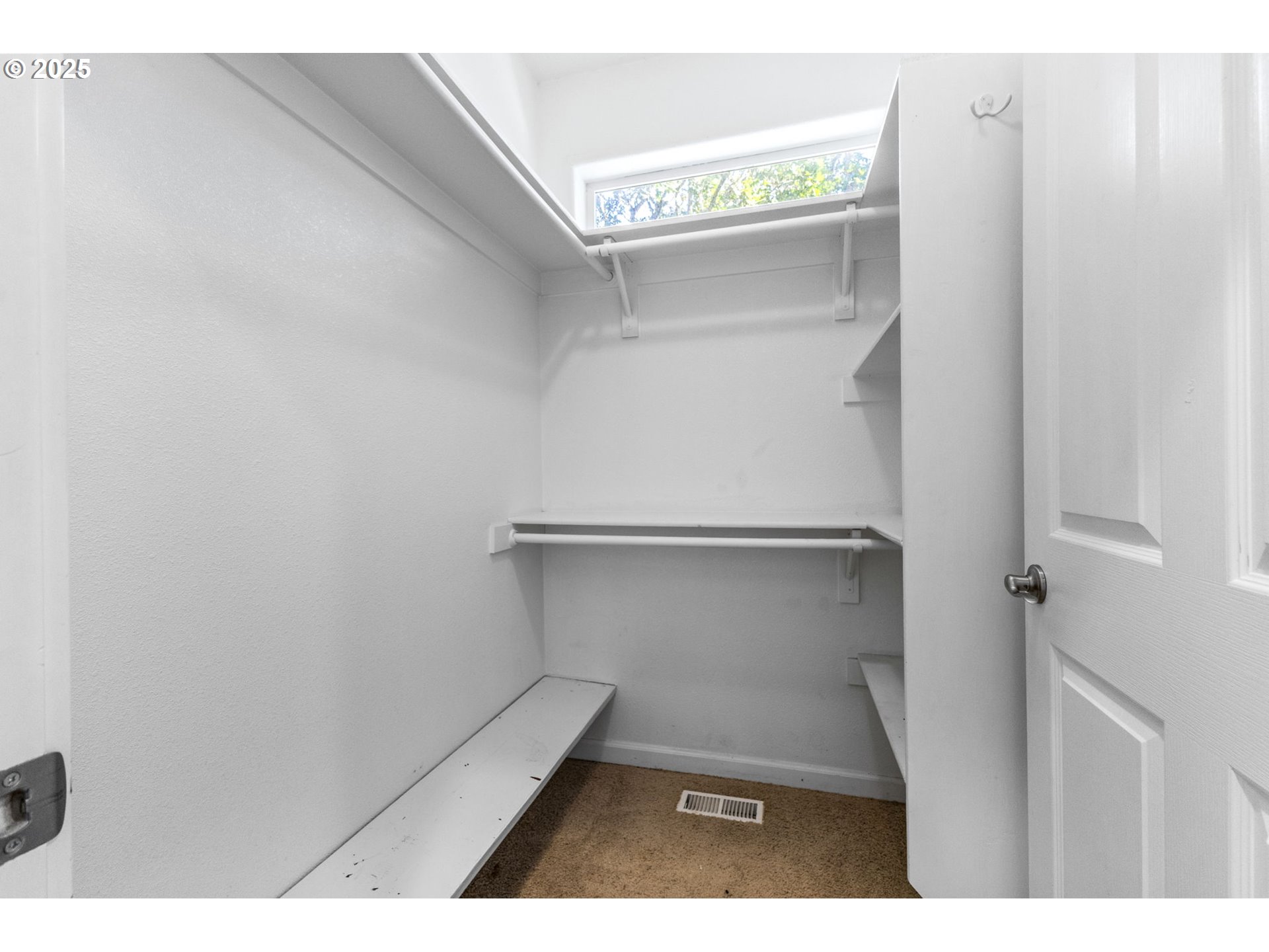 610 Northwest Hillcrest Drive Dallas, OR 97338 - Photo 16 of 32 a view of wooden floor