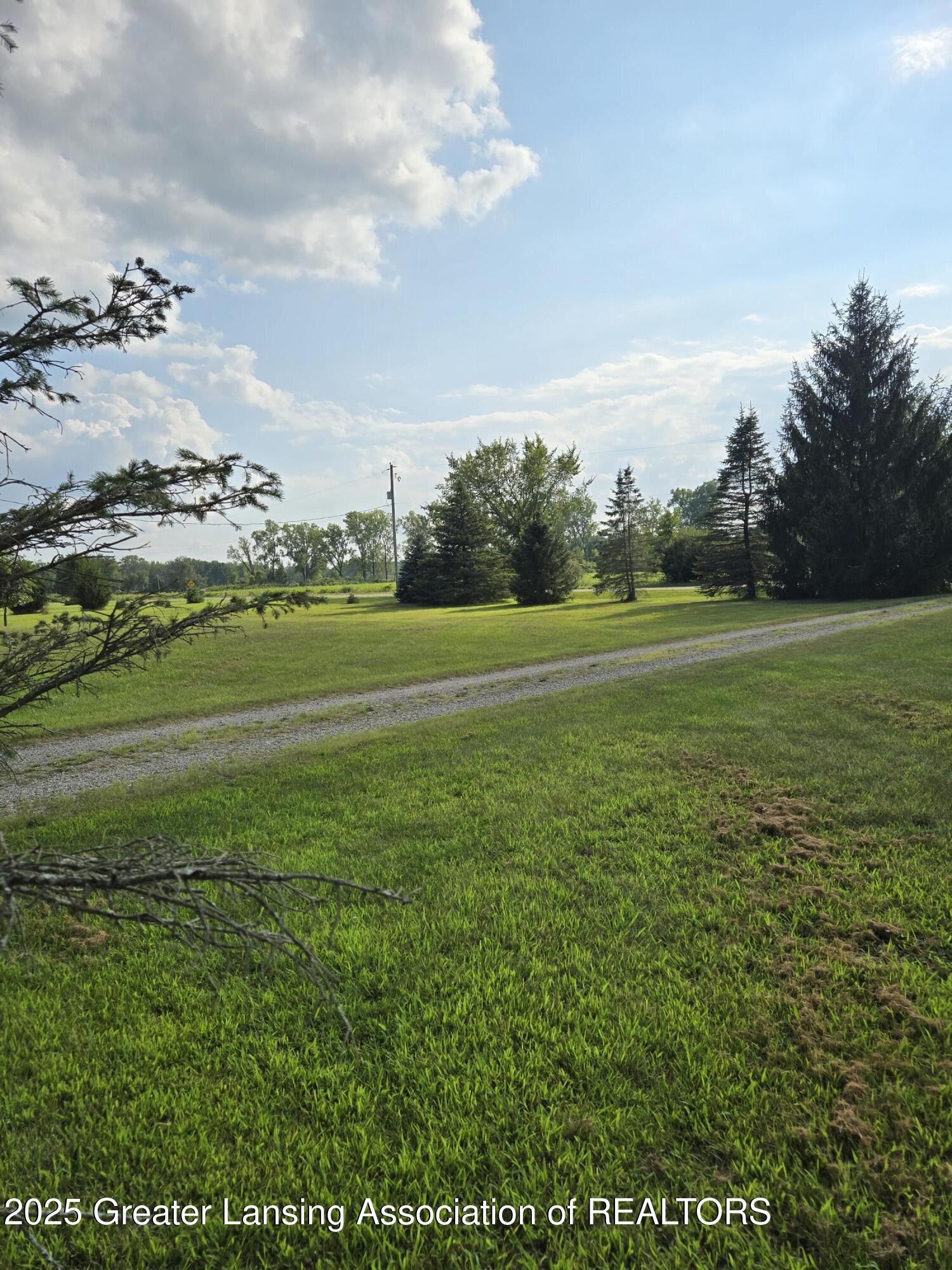18775 South Bull Run Road Gregory, MI 48137 - Photo 34 of 36 34