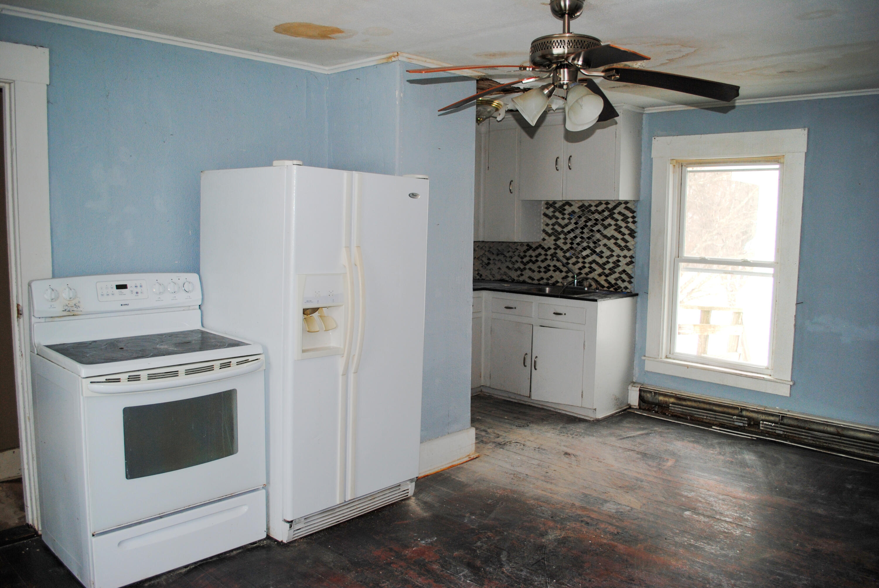 51 Pleasant Street Sanford, ME 04083 - Photo 14 of 25 DSC_0014